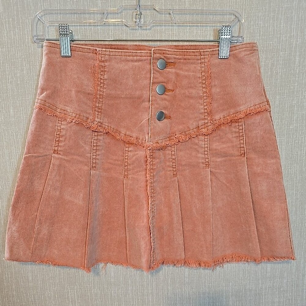 POL Corduroy‎ Mini Skirt Stretch Coral button front pleated raw seams hem size M